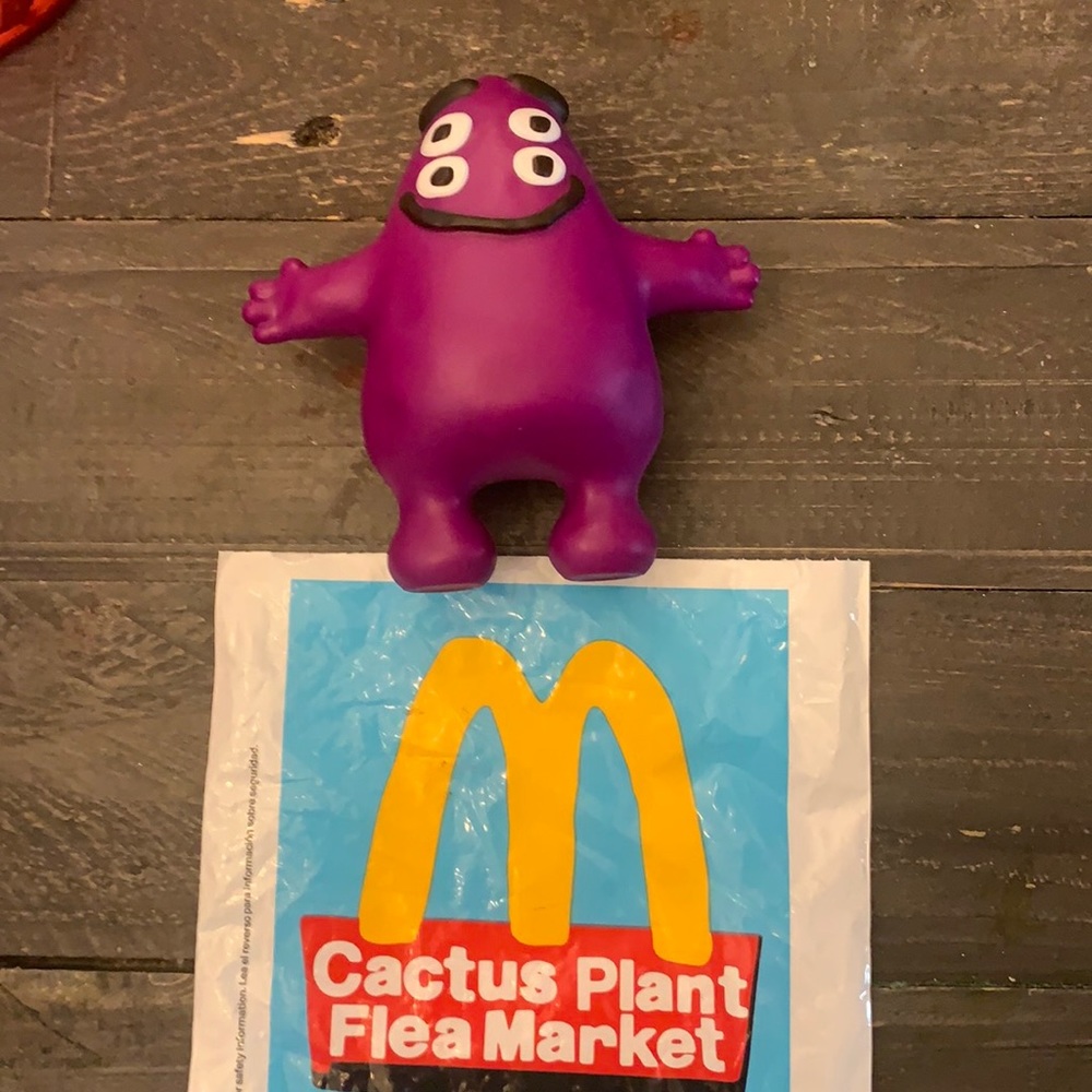 Mc Donald’s toy Brand New Grimace 2022 Collectible.